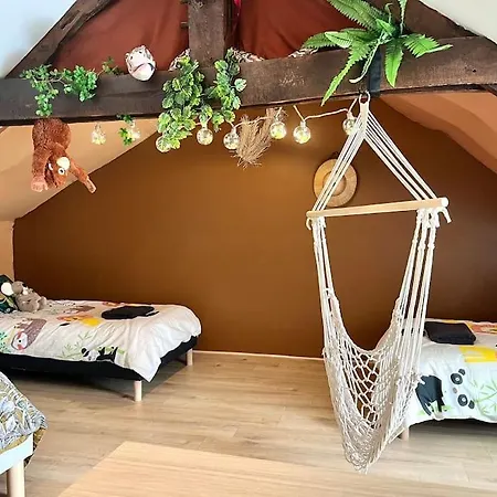 Apartament La Tropicale Pontorson